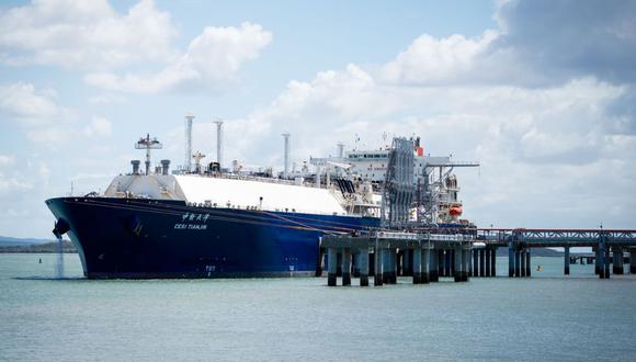 El buque cisterna de gas natural licuado (GNL) Cesi Tianjin atracó cerca de una planta de procesamiento de GNL en la isla Curtis, Australia, el martes 12 de septiembre de 2023. (Foto: Bloomberg)