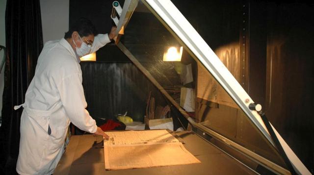 14. El moderno local de la BNP recibió en octubre del año 2006 el Hexágono de Oro, el máximo galardón de la XII Bienal Nacional de Arquitectura, organizada por el Colegio de Arquitectos del Perú. Asimismo, obtuvo el Padis 2007 VI Premio a lo mejor del Dis