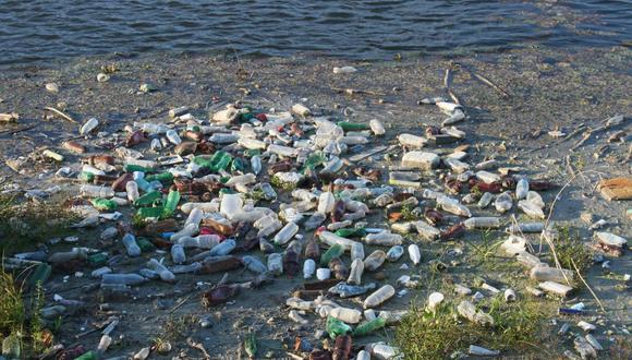 La producción mundial de plástico se duplicó entre 2000 y 2019, pasando de 234 a 460 millones de toneladas (Mt), según un informe de la OCDE. (Foto: Pixabay)