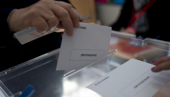 La jornada electoral se desarrolla con tranquilidad con el 100% de las mesas electorales constituidas desde primera hora del día, (Foto: AFP)