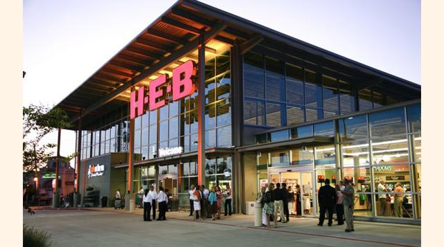 HE Butt Crocery, en el puesto 13 con ingresos de US$ 23,000 millones y 80,000 empleados.