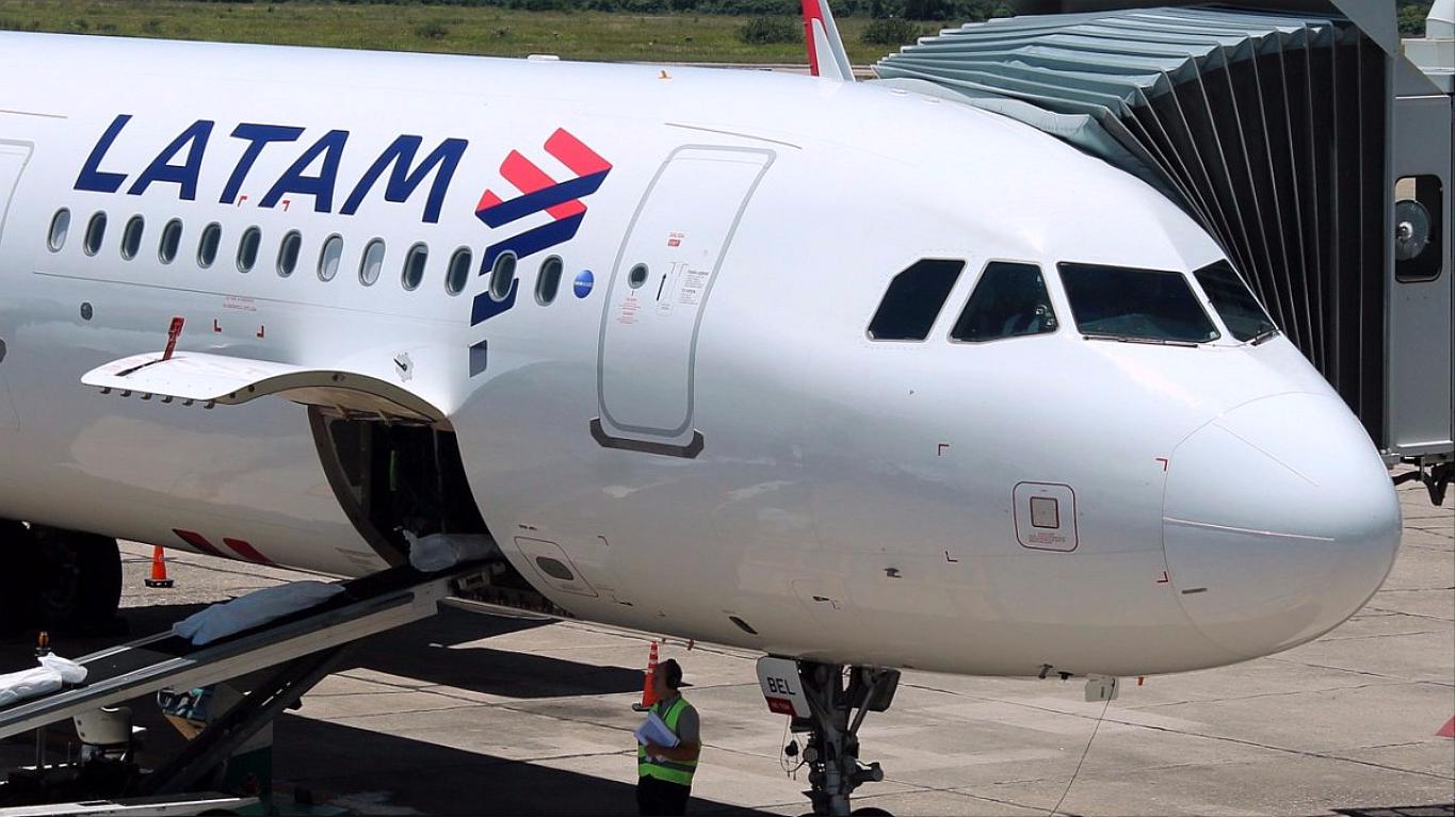 LATAM Airlines Perú ha informado que estará cancelando todos los vuelos nacionales e internacionales por la emergencia nacional. (Difusión)