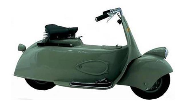 Luego de trabajar en embarcaciones, motores, tranvías, camiones y hasta aviones, durante la Segunda Guerra Mundial, dos de las tres fábricas que Piaggio tenía en Italia (Pontedera y Pisa) fueron reducidas a escombros. Era una señal inequívoca de cambiar r