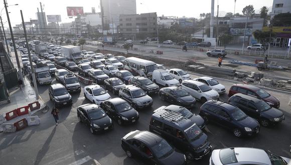 Flujo vehicular a escala nacional aumentó 2.9 % en febrero último. (Foto: Hugo Pérez/El Comercio)