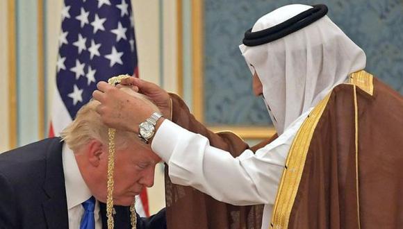 Donald Trump fue recibido como un héroe en Riad, donde fue condecorado con la más alta distinción saudita, atacó a Irán y no dijo ni una palabra sobre la situación de los Derechos Humanos en el reino. (Foto: Getty)