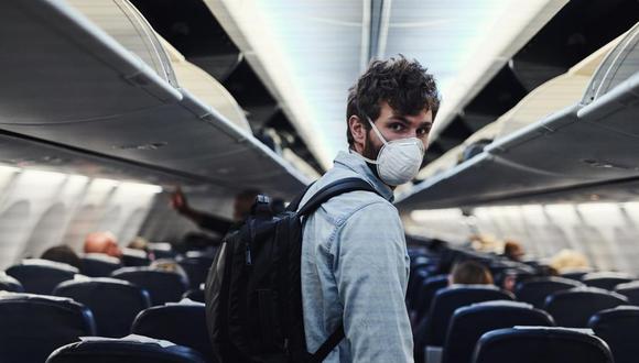 El reporte se da en momentos en que las aerolíneas en Estados Unidos están perdiendo miles de millones de dólares al mes debido a que la demanda de pasajeros se desplomó un 65% interanual debido al coronavirus. (Foto: Getty)
