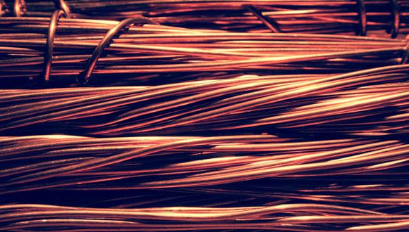 Según Reuters, tan solo en los primeros días de 2018 se reportó que China estaría reduciendo las cuotas de importación de desechos de cobre desde este año, por lo que la importación de mineral de cobre como materia prima para la elaboración de distintos productos (como las varillas de cobre) se incrementaría (Foto: Pixabay)