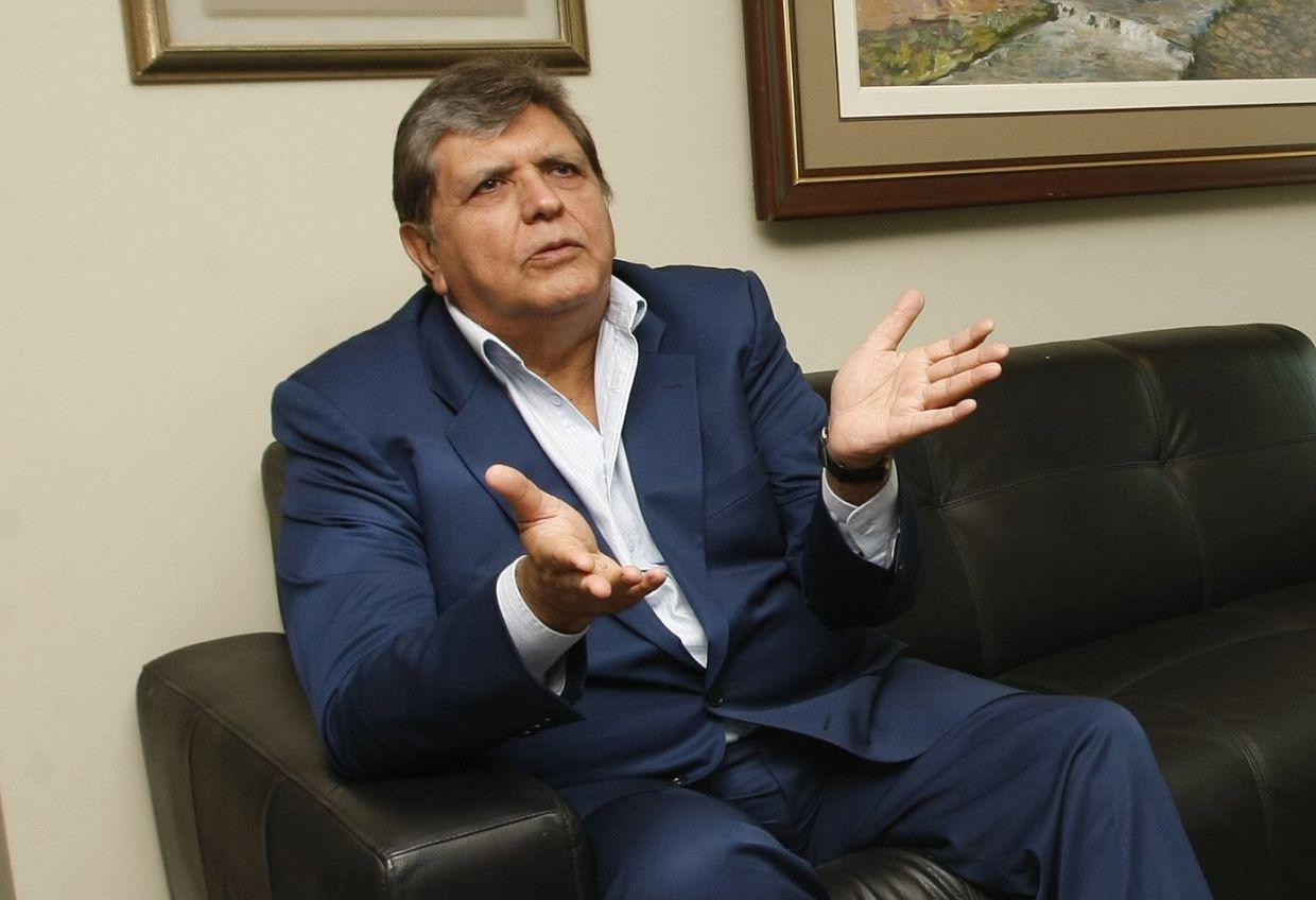 Alan García cuestionó que el fiscal José Domingo Pérez haya solicitado impedimento de salida del país luego de suspender un interrogatorio. (Foto: USI)