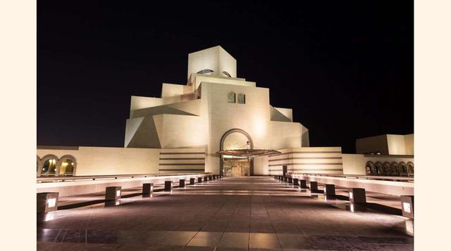 El Museo de Arte Islámico en Doha, Catar, abierto al público en 2008. Esta obra se caracteriza por la sencillez de sus formas geométricas, lo que el arquitecto llamó 'esencia de la arquitectura islámica'.