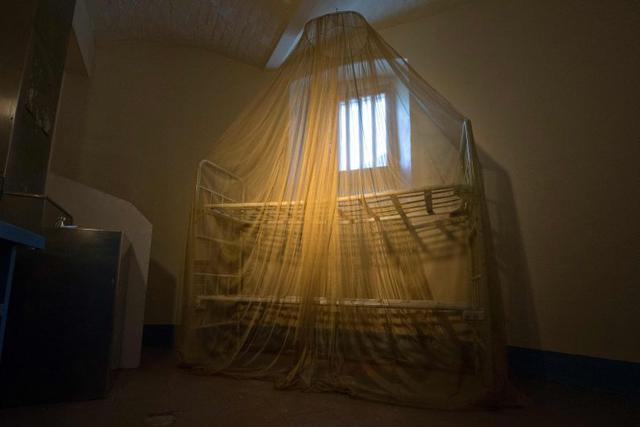 En otras celdas se pueden contemplar obras de Steve McQueen (en la foto), Wolfgang Tillmans o Robert Gober. (Foto: AFP)