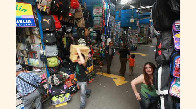 Cada mes la Municipalidad entrega 500 nuevas licencias de funcionamiento para negocios en todo el Cercado. El año pasado se entregaron 6,000.
