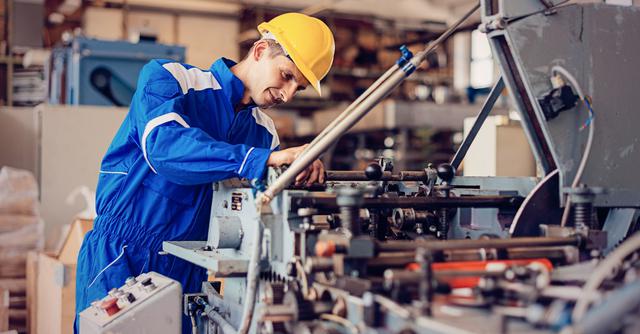 FOTO 12 | Ingeniería Mecánica, con un ingreso promedio mensual de S/2,881. (Foto: iStock)