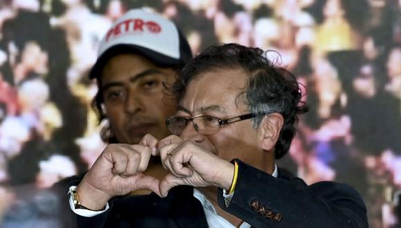 El presidente colombiano, Gustavo Petro, dijo el 29 de julio de 2023 que su hijo Nicolás había sido arrestado por cargos de lavado de dinero y enriquecimiento ilícito en un escándalo relacionado con la campaña electoral de Petro. (Foto por YURI CORTEZ / AFP)