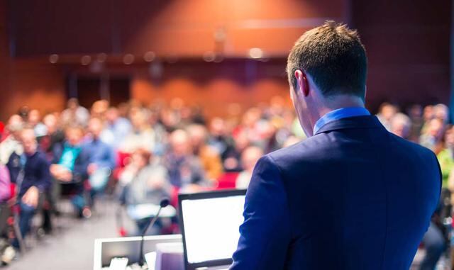 FOTO 5 | Expresión personal: Asertividad. Implica comunicar abiertamente nuestros sentimientos, creencias y pensamientos, y defender los derechos y valores personales de una manera socialmente aceptable, no ofensiva y no destructiva.