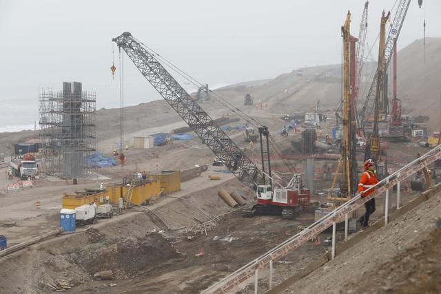 La ampliación de la Costa Verde, en el tramo comprendido desde la avenida Rafael Escardó hasta el jirón Virú, incluye la habilitación de 2.97 kilómetros de pistas entre San Miguel y el Callao. (Fotos: Piko Tamashiro)