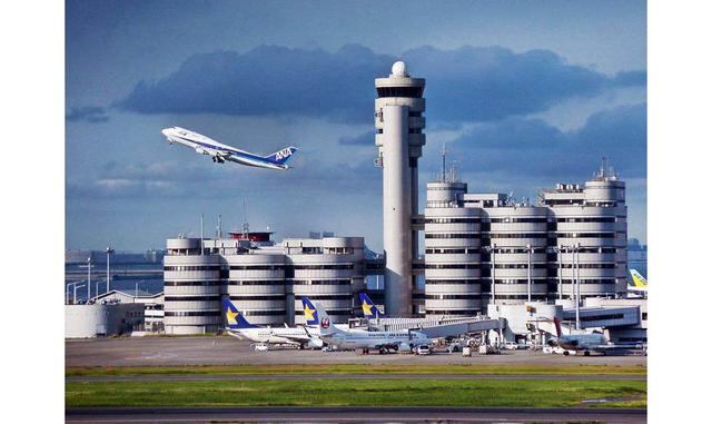FOTO 10 | 1. Aeropuerto Internacional de Haneda en Tokio, Japón. El Aeropuerto Internacional de Tokio, también conocido como el aeropuerto de Haneda, es el terminal más importante de las dos principales aerolíneas del país, Japan Airlines y All Nippon Air