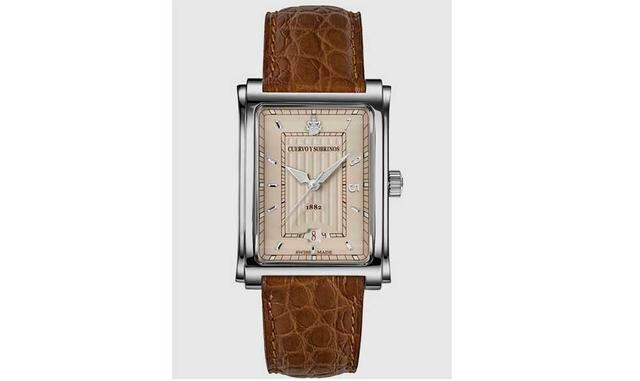 Cuervo y Sobrinos. Prominente. Este 2017, la firma de origen cubano está de celebración, ya que se cumplen 135 años de su fundación. Entre las piezas conmemorativas preparadas para la ocasión está esta versión de un modelo original de los años 50. La caja