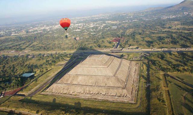 TEOTIHUACÁN, MÉXICO. ¿Sabías qué? Hasta la fecha no sabemos como se nombraban los habitantes de la ciudad. Teotihuacán significa "lugar donde los hombres se convierten en dioses" en náhuatl, idioma hablado por el pueblo mexica, que descubrió el 