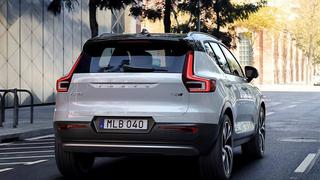 Volvo se enfoca en autos híbridos para evitar multas por CO2