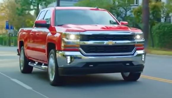 General Motors informó que retiró más de 40 mil camionetas Chevy Silverado (Foto: Scotty Kilmer/YouTube)