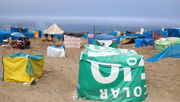 Gobierno pide salida de invasores de Lomo de Corvina. Foto: Hugo Curotto/@photo.gec