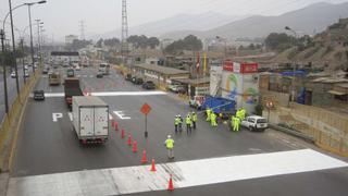 Municipalidad de Lima retira nueva caseta de peaje en Puente Piedra