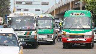 Indecopi sancionó a nueve empresas de transporte por no respetar medio pasaje