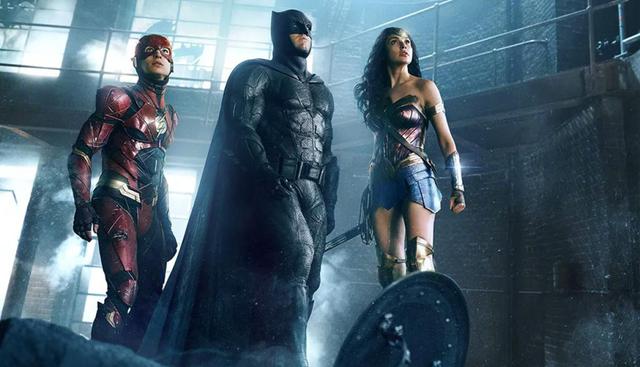 FOTOS 6 | El elenco de superestrellas --con Gal Gadot como la chica maravilla, Ben Affleck como Batman, Henry Cavill como Superman, Jason Momoa, Khal Drogo en "Game of Thrones" como Aquaman, y Ezra Miller como Flash-- acumuló US$ 212 millones en cuatro semanas. (Foto:IMDB)