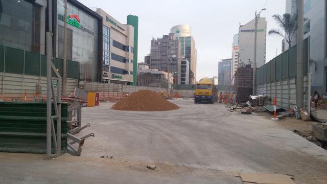 Contará con 822 espacios destinados al estacionamiento vehicular, lo que permitirá aliviar el déficit de parqueo que se presenta a diario en esta zona del distrito.