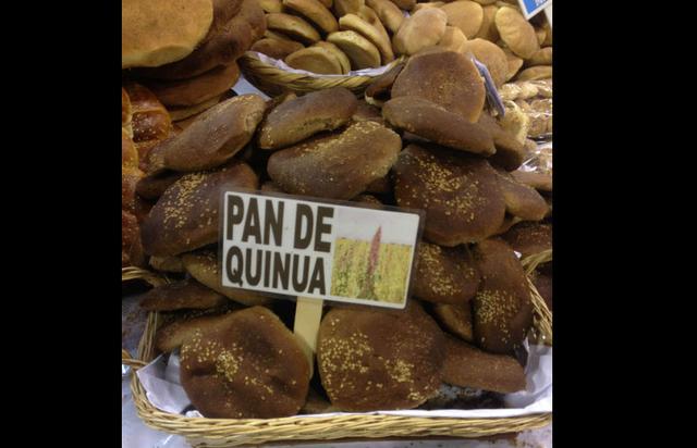 1. Pan de Quinua: Biocultivos Wasi Panqui ofrece una deliciosa media docena de panes de quinua por cinco soles. Imperdibles. (Foto: Stephanie Stanbury)