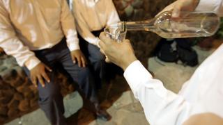 Bebidas alcohólicas ilegales en Perú evaden impuestos por US$ 74 millones