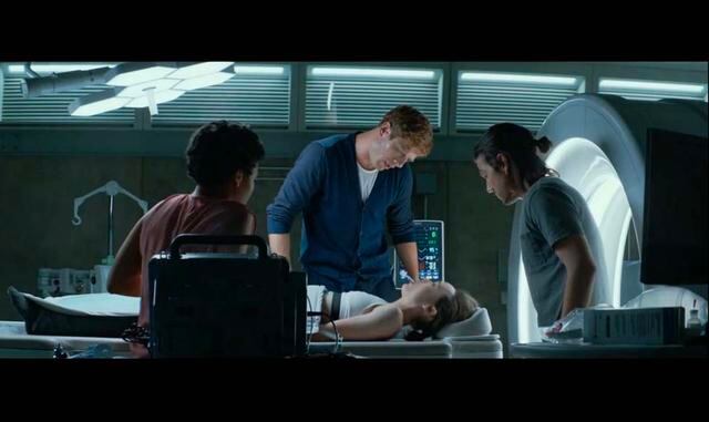 FOTO 11 | “Flatliners” (Línea mortal), remake del film homónimo de 1991 con Julia Roberts, Kiefer Sutherland y Kevin Bacon, se posicionó en el noveno lugar el fin de semana con US$ 3.8 millones. La película protagonizada por  Ellen Page, Diego Luna, Nina 