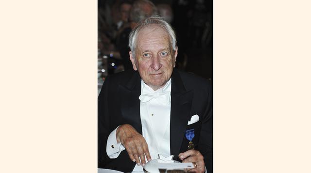 Tomas Transtromer recibió el premio a los 80 años. El escritor, poeta y traductor sueco continúa ahora dedicado a su obra poética traducida a más de 50 idiomas (Foto: Getty)