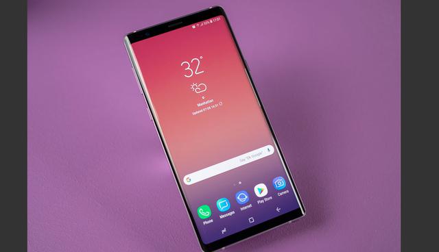 FOTO 10 | Batería: Si bien la batería4000 mAh de Samsung es mucho más grande que la 2716 mAh del iPhone X, la capacidad no es lo único a tener en cuenta. La mayor pantalla del Note 9 necesita más energía para funcionar, mientras que otros factores co