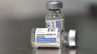 Johnson & Johnson dice que su vacuna antiCOVID es efectiva contra la variante Delta
