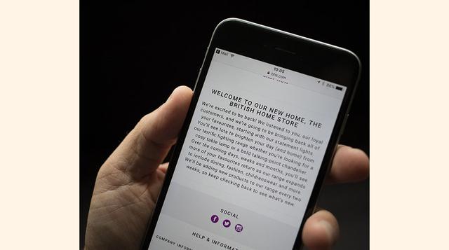 Enviar mensajes. Nunca más volverá a escribir. Mencione a qué contacto quiere mandarle el mensaje y lance a continuación el mensaje: "Mamá, te llamaré en 30 minutos", "Nos encontraremos en el restaurante a las 22:15", "Gracias por