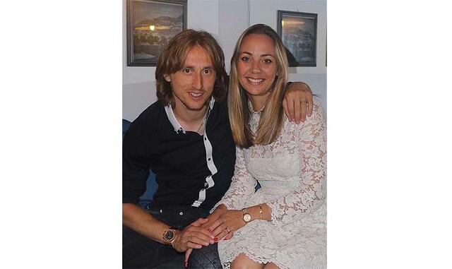 Luka Modric: Audemars Piguet. Con permiso del Big Bang de Hublot, el Royal Oak sigue siendo el reloj preferido de los futbolistas. Así nos lo demuestra el pequeño centrocampista croata llevando una versión en oro rosa. No es el único reloj de nivel que he