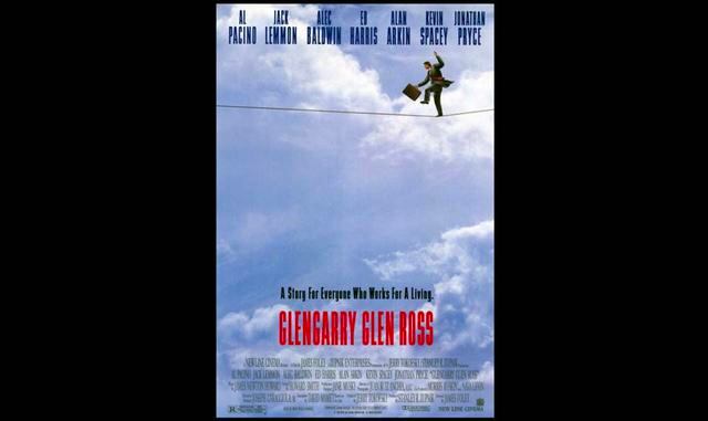 FOTO 2 | Éxito a cualquier precio (Glengarry Glen Ross) Es una película con más de 20 años (1992) pero que resulta de lo más actual. Está basada en la obra ganadora del Pulitzer de Davil Mamet y trata el despiadado mundo de los bienes raíces de Chicago. L