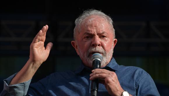 Seis de las diez encuestas difundidas en los últimos quince días coincidieron en que Lula hasta podría ganar en primera vuelta con poco más del 50%. (Foto: Nelson ALMEIDA / AFP)