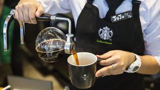 Starbucks se alía con Uber en EE.UU. para llevar café a domicilio