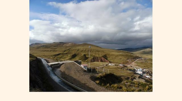 Canales Huascacocha. La represa demandó una inversión de US$ 94.72 millones.