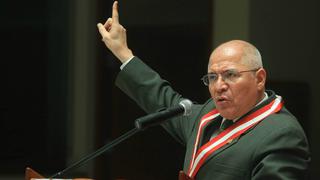 Juez César San Martín pide disculpas por el "error" de pedir ayuda a Walter Ríos