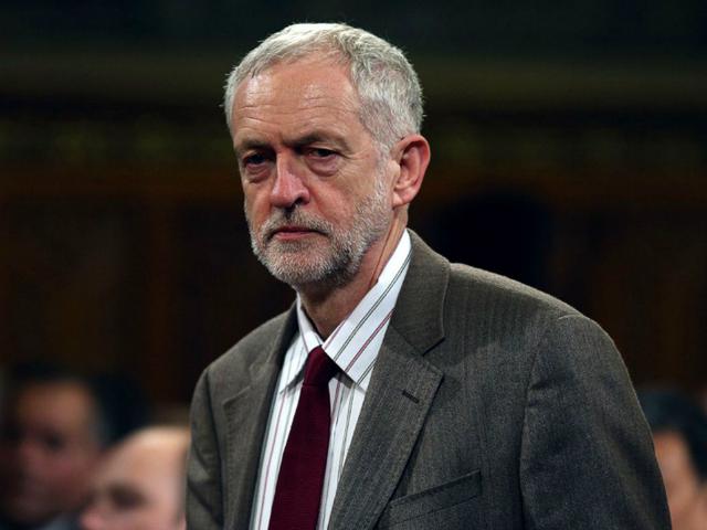 El político británico, Jeremy Corbyn (@jeremycorbyn) indicó "Mis pensamientos están con todos los afectados y con nuestros eficientes servicios de emergencia".  (Foto: AFP)