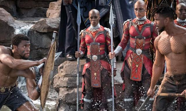 FOTO 14 | 2. Esa taquilla, le dio a "Black Panther" el tercer fin de semana más alto en ingresos, apenas detrás de "Star Wars: el despertar de la Fuerza" (US$ 90.2 millones) y "Avatar" (US$ 68.5 millones), según Variety.com.