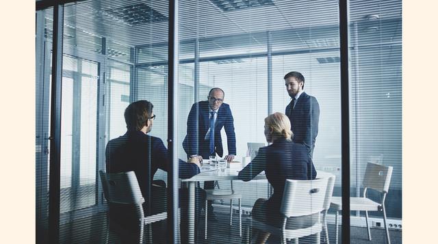 El momento. La preparación de los presupuestos anuales es el momento óptimo. Averígualo y trata de pedirlo un poco antes del cierre de las cuentas anuales. Analiza también la política empresarial de la compañía, cómo fija los salarios o si existe una polí