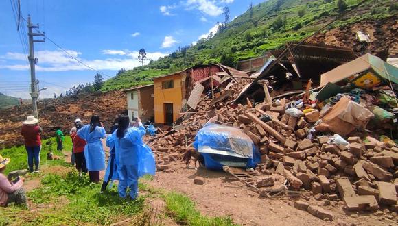 El deslizamiento del cerro La Quebrada ocurrió en el centro poblado de la Perla-Chaupis, en el distrito de Atavillos Bajo, provincia de Huaral. (Foto: @GORELIMA)