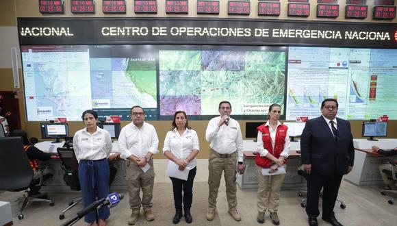 El ministro de Defensa, Jorge Chávez, informó sobre las acciones frente a la emergencia. Foto: Mindef