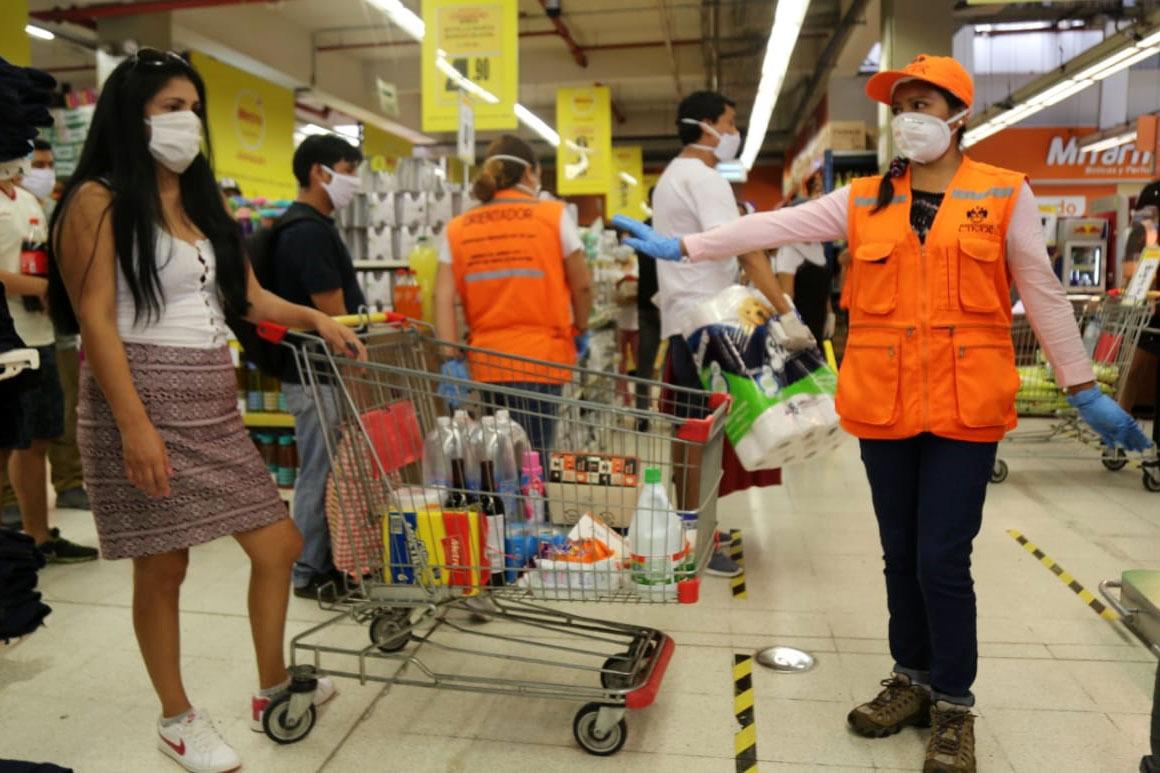 Comuna de Lima inspeccionó medidas sanitarias en bancos y supermercados por Estado de Emergencia. (Foto: MML)