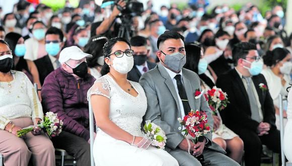 Matrimonio. Puede costar más de S/ 450 ante municipio. FOTOS: VIOLETA AYASTA / EL COMERCIO