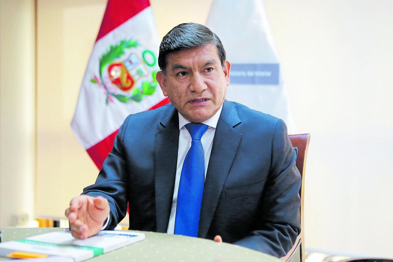 ENTREVISTA AL MINISTRO DEL INTERIOR, CARLOS MORAN